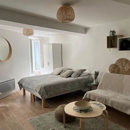 -rue Pietonne Climatisation Lit 160 Equipe - Sabrina Apartment